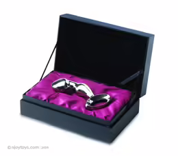 Njoy Pfun Plug Stainless Steel Ergonomic 8.9 cm Intimate Device