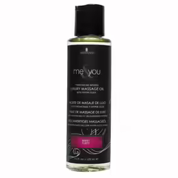 Me & You Berry Flirty масажно масло, 125 ml, плодов аромат, дерматологично тествано