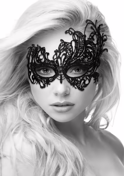 OUCH! Royal Black Lace Mask дантела маска за очи, черна