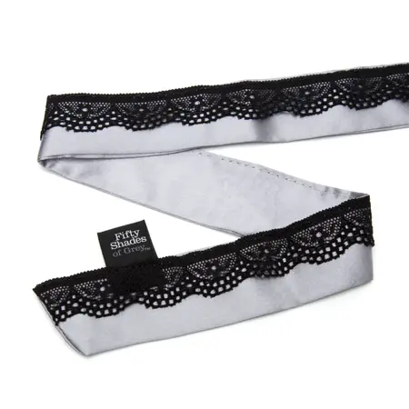 Fifty Shades of Grey Play Nice Satin Collar & Adjustable Silicone Clamps