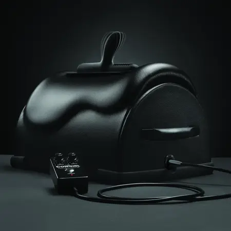 The Cowgirl Premium Riding Machine Black - 6 Programs & App Control