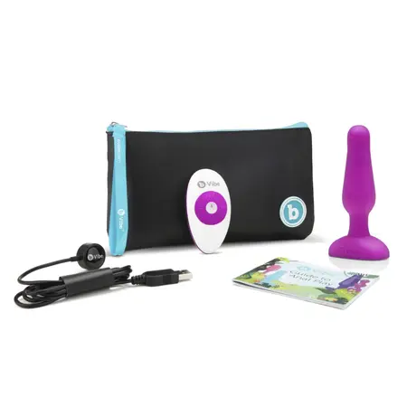 b-Vibe Novice Plug Fuchsia - Compact Silicone Vibrating Plug 10.2 cm
