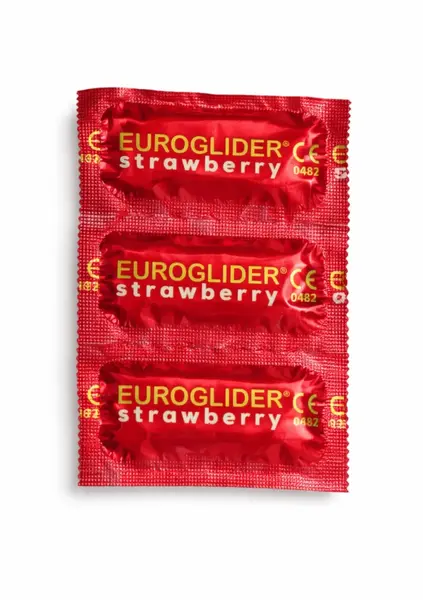 Euroglider Strawberry 144 pcs - Flavoured Latex, Red, Standard Fit