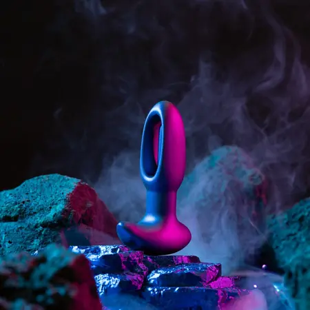 Hueman Voyager Vibrating Plug Purple - 10 Modes, Remote Control, Silicone