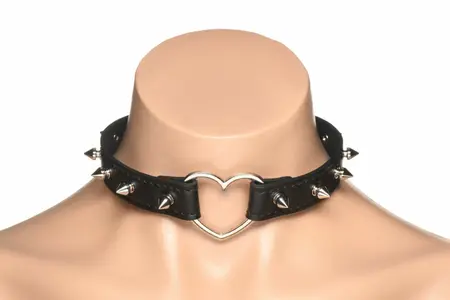 XR Brands Spiked Heart Choker Black Vegan Adjustable 42cm