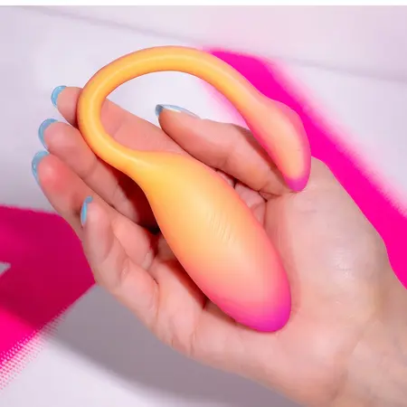 Magic Motion Flamingo Max Orange - Vibrating Bullet & Kegel Trainer
