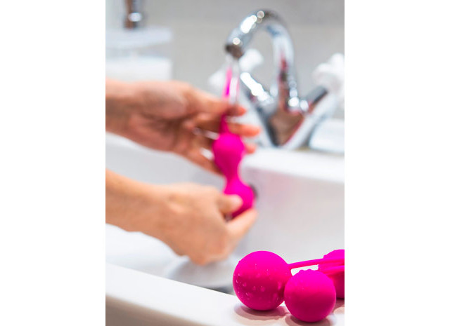The Ultimate Guide to How to Clean Your Sex Toys